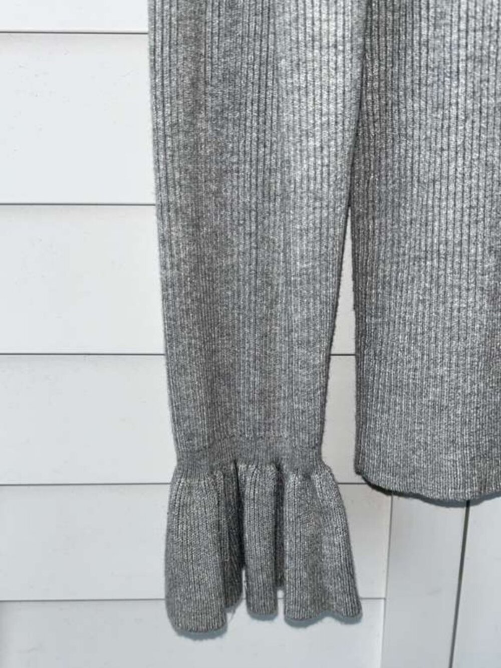Ann Taylor Factory Gray Ribbed Sweater Petite LP Bell Sleeve - Picture 4 of 11